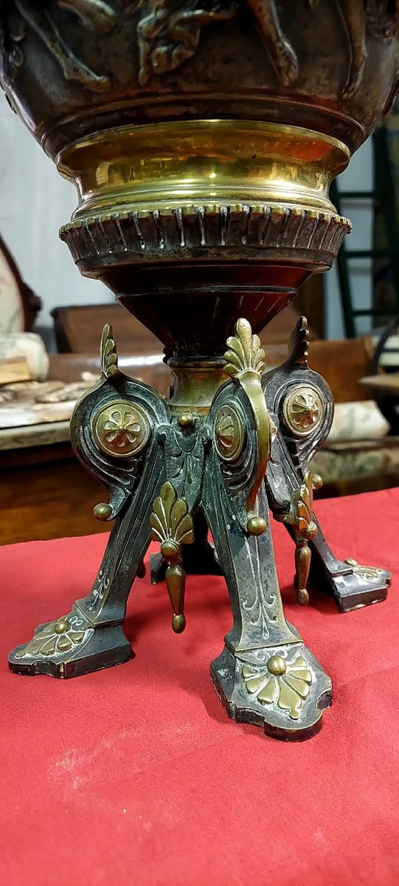 Bronze table lamp, 19th century 6