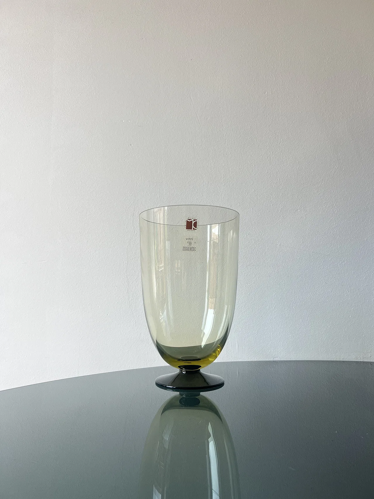 Two-tone Murano glass vase by Carlo Moretti 1