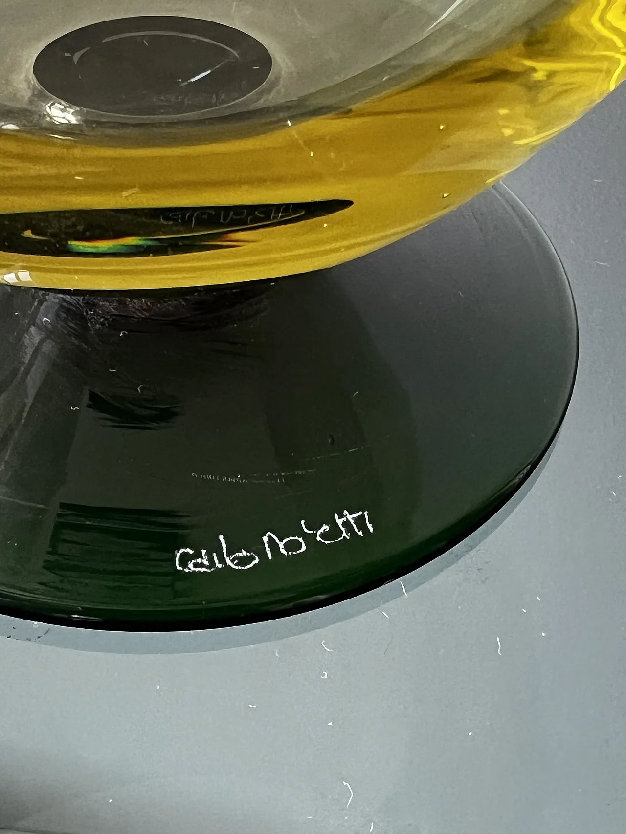 Two-tone Murano glass vase by Carlo Moretti 6