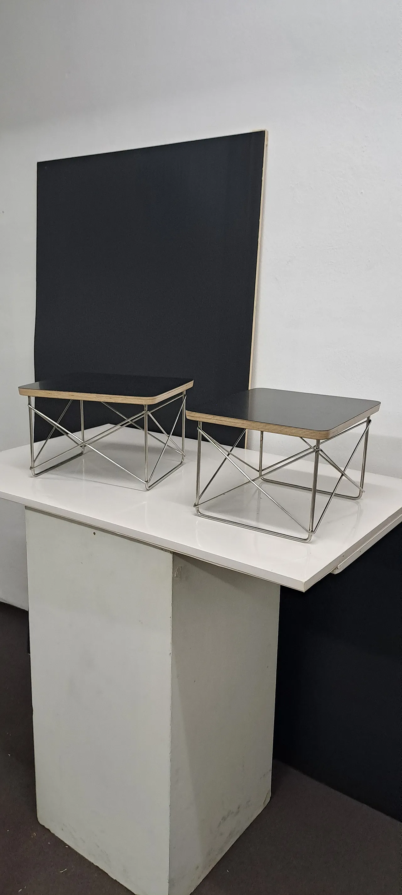 LTR (Low Table Rod Base) by Charles and Ray Eames, late 20th century 5