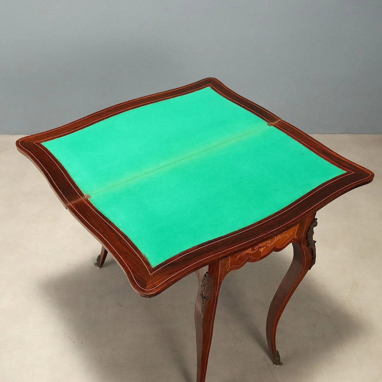 Indian rosewood and mahogany game table, 19th century 3