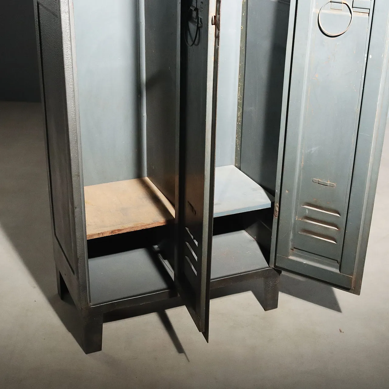 Industrial wardrobe, 1960s 9