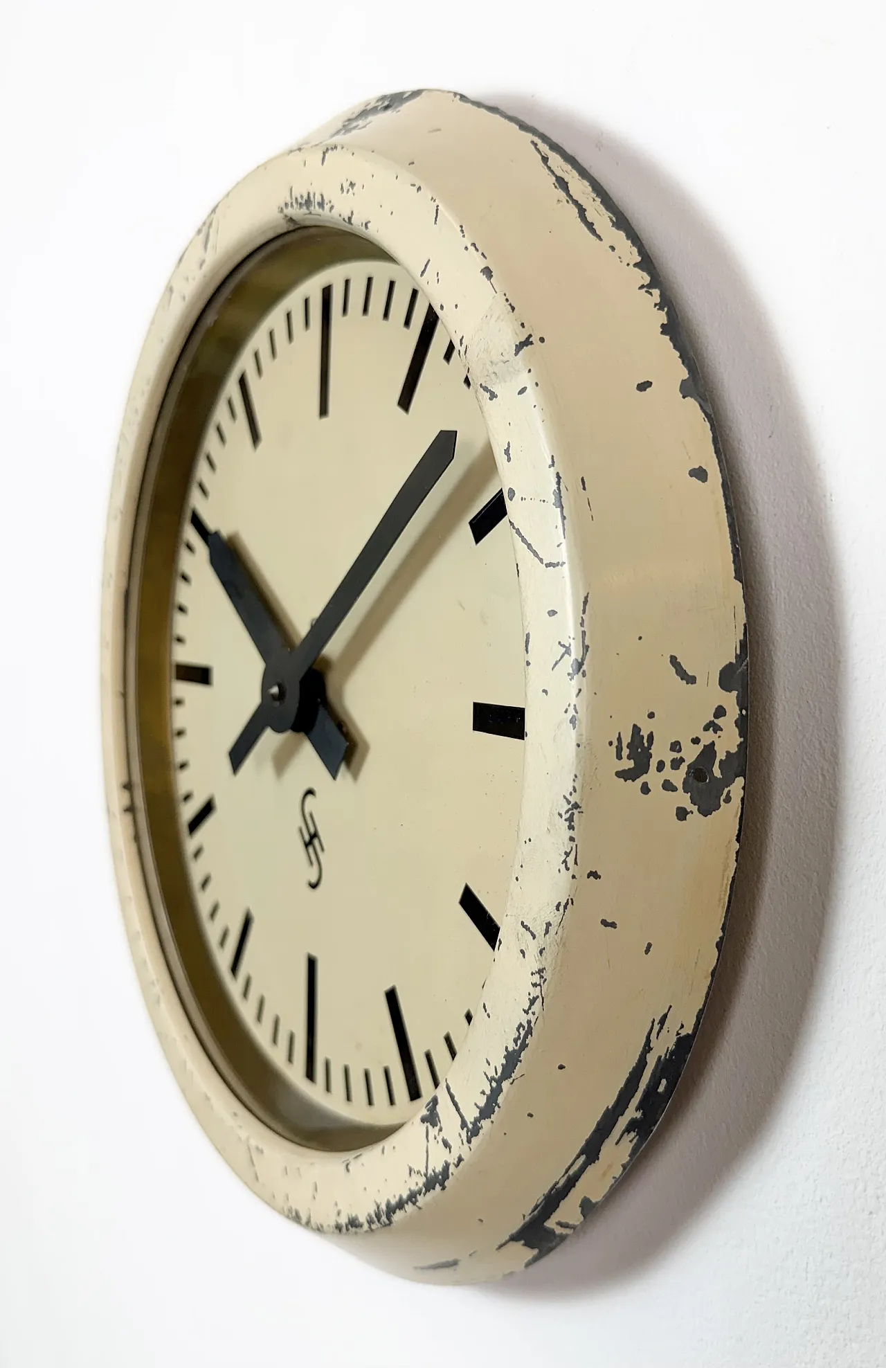 Beige Industrial Factory Wall Clock from Siemens, 1950s 4