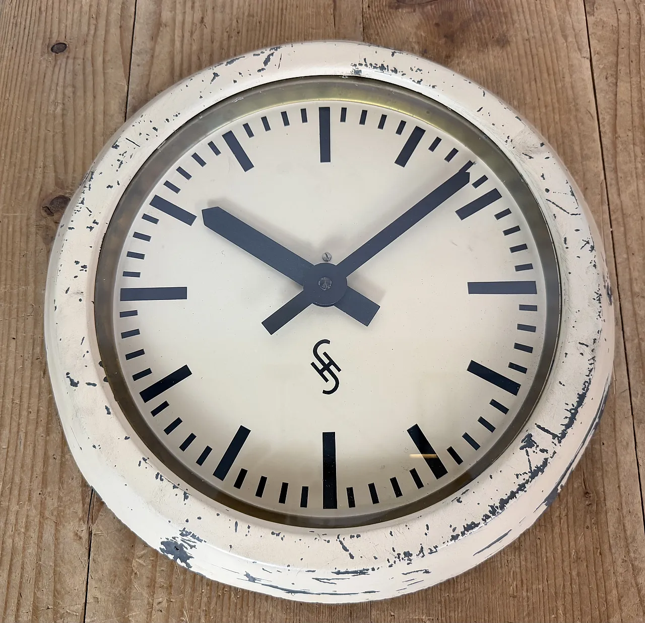 Beige Industrial Factory Wall Clock from Siemens, 1950s 9