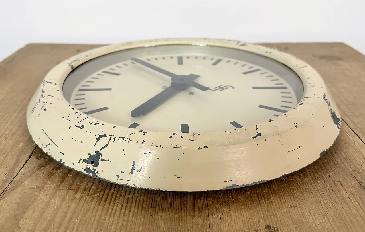 Beige Industrial Factory Wall Clock from Siemens, 1950s 14