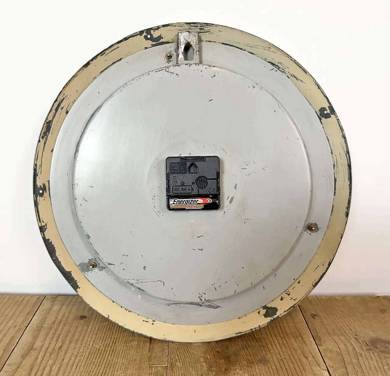 Beige Industrial Factory Wall Clock from Siemens, 1950s 15