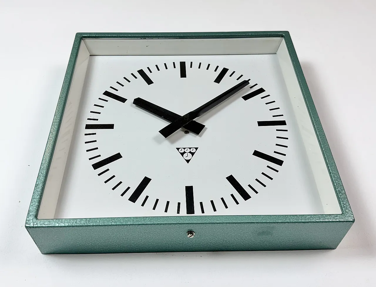 Green Industrial Square Wall Clock from Pragotron, 1970s 7