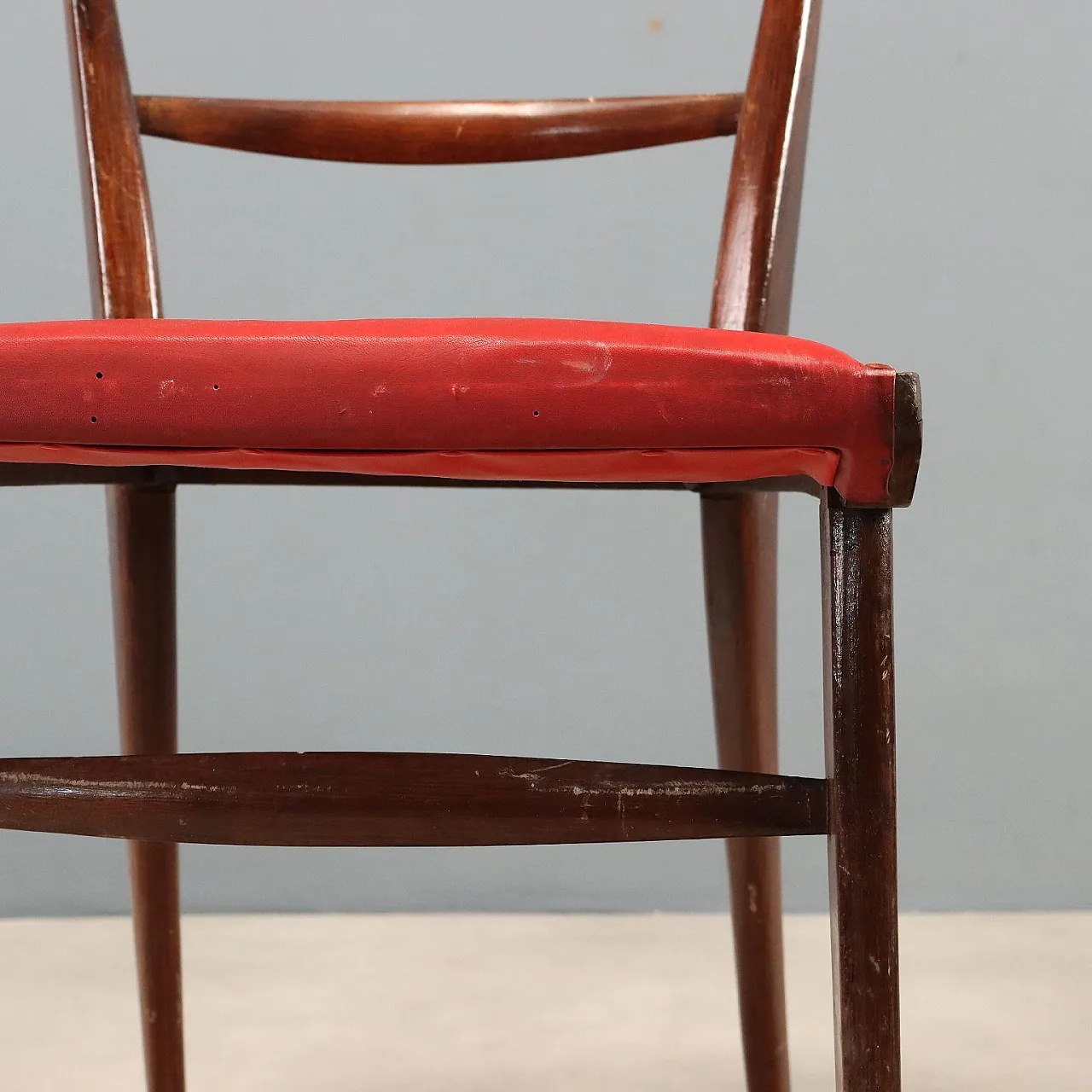 4 Chairs in wood, mid-20th century 6