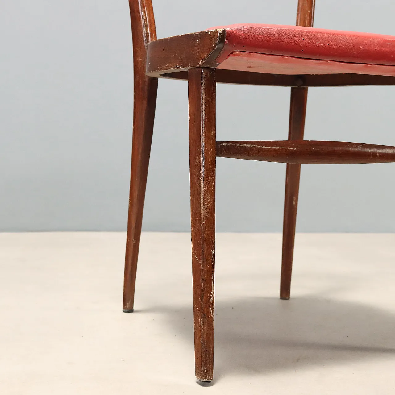 4 Chairs in wood, mid-20th century 7