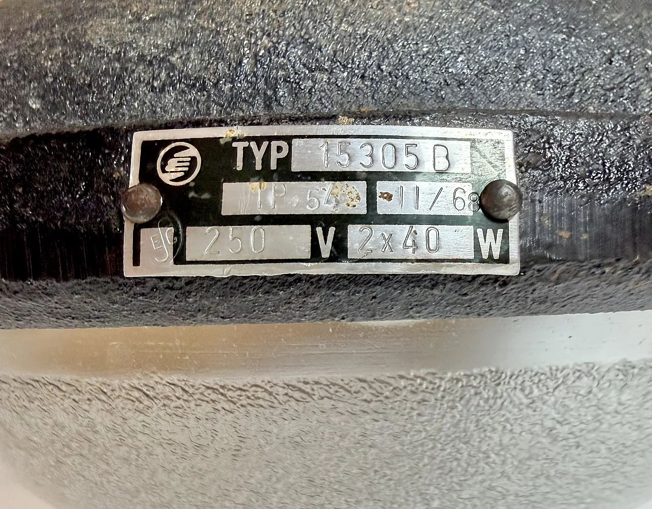 Lampada da parete o da soffitto industriale nera in ghisa di Elektrosvit 7