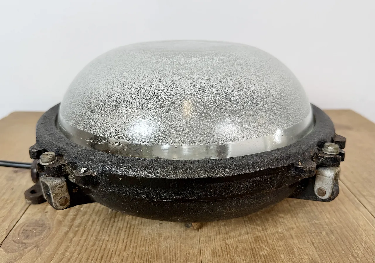 Lampada da parete o da soffitto industriale nera in ghisa di Elektrosvit 9