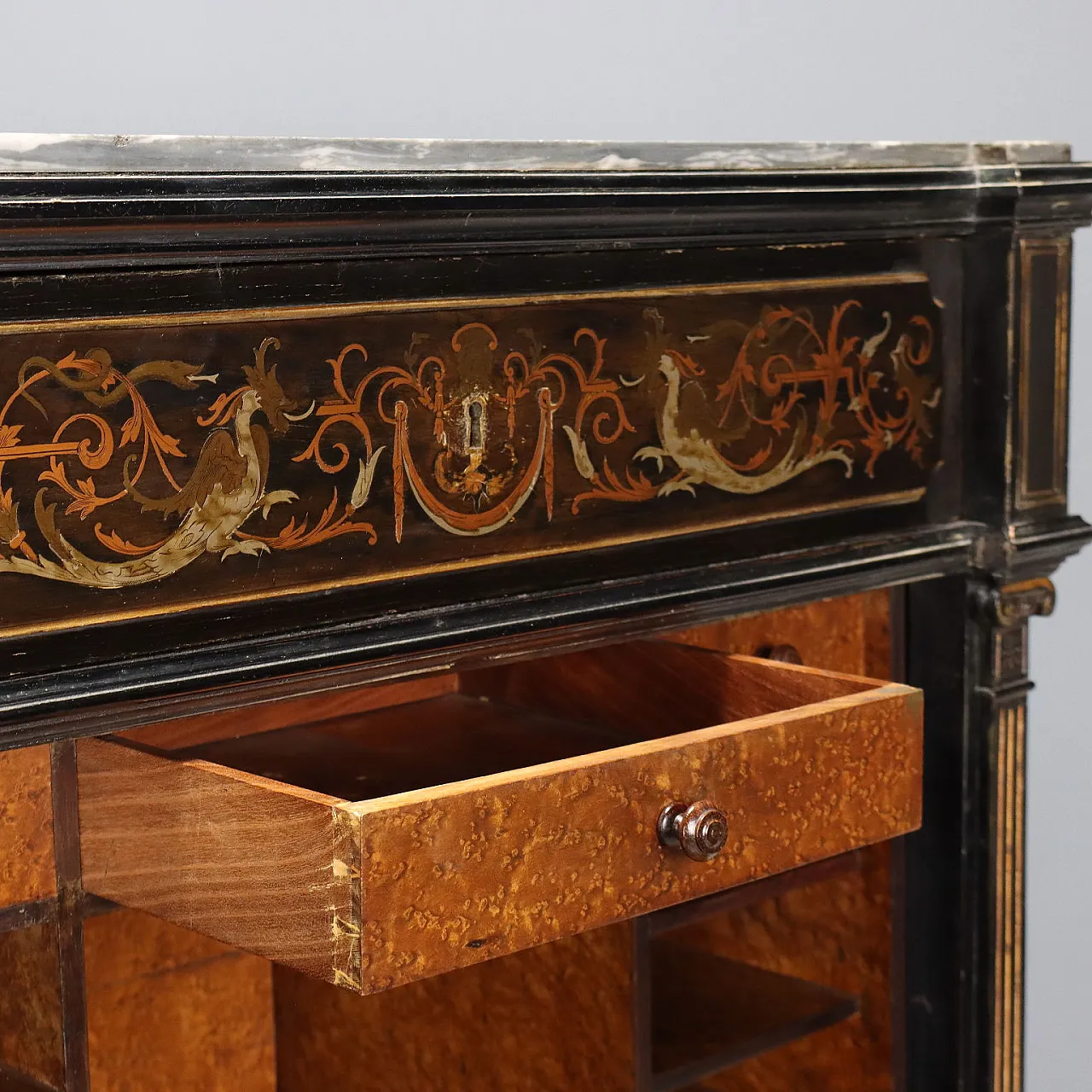 Secretaire in mogano ebanizzato e lamina di ottone, '800 7