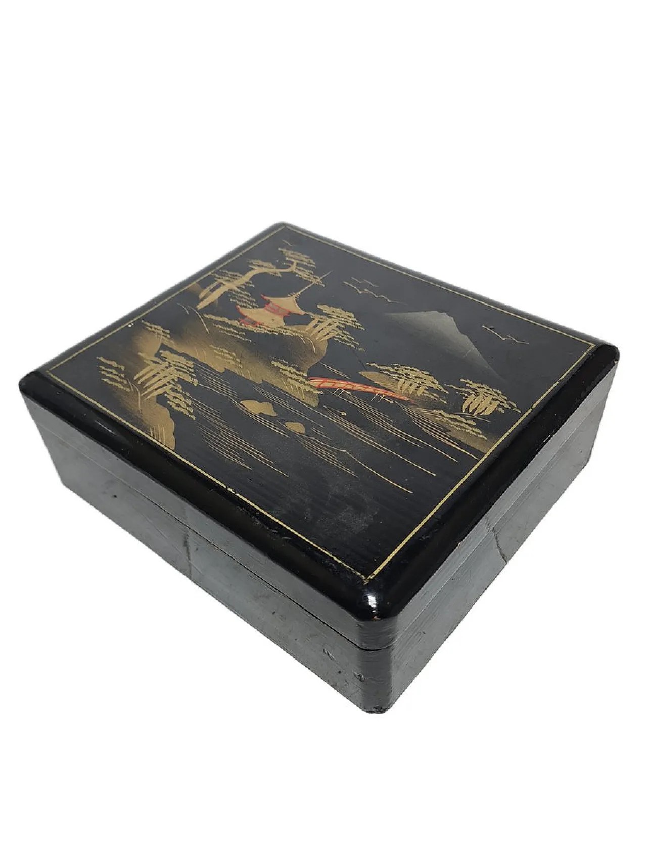 Japanese lacquerware box, 1920s 1