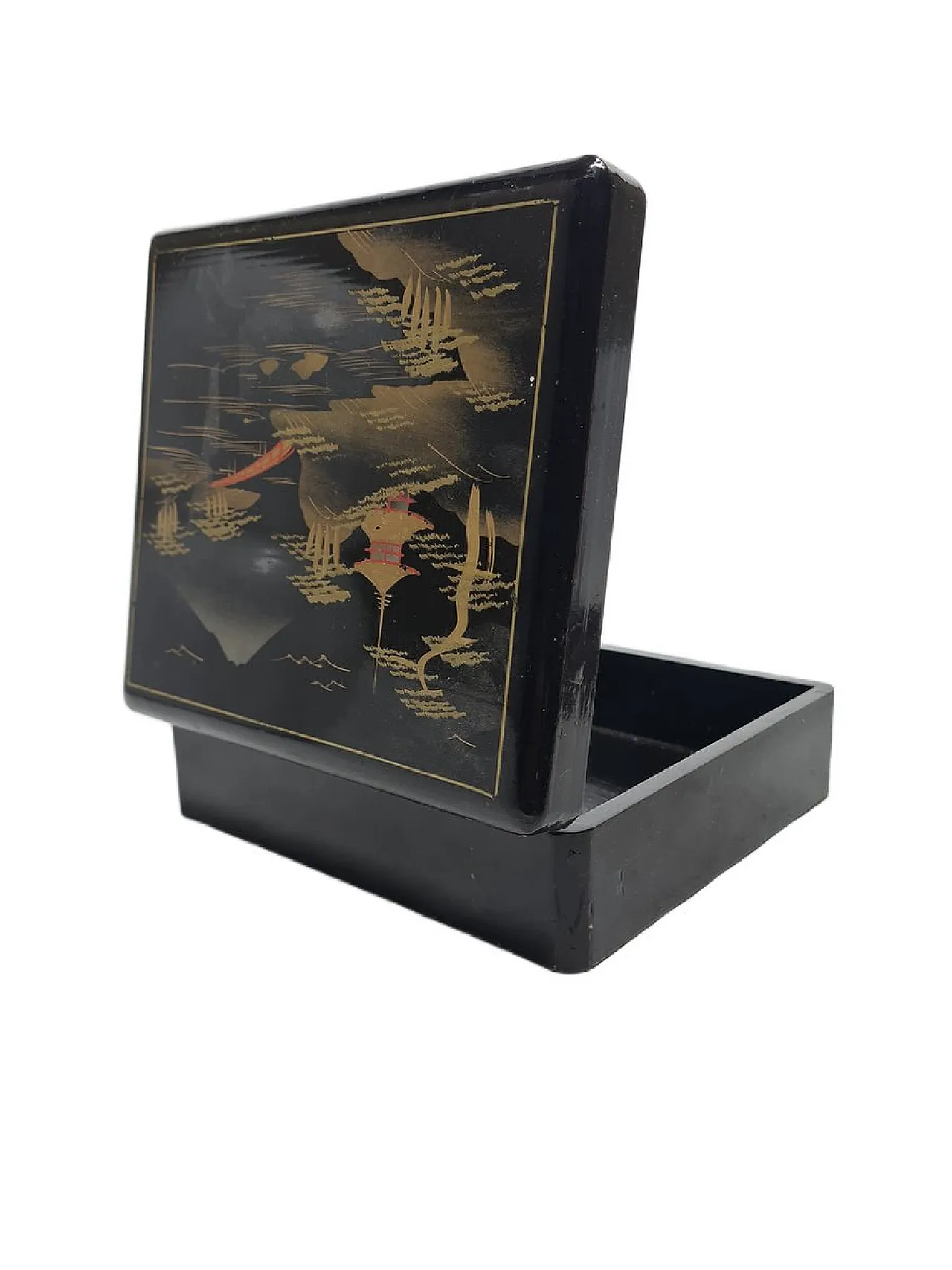 Japanese lacquerware box, 1920s 2
