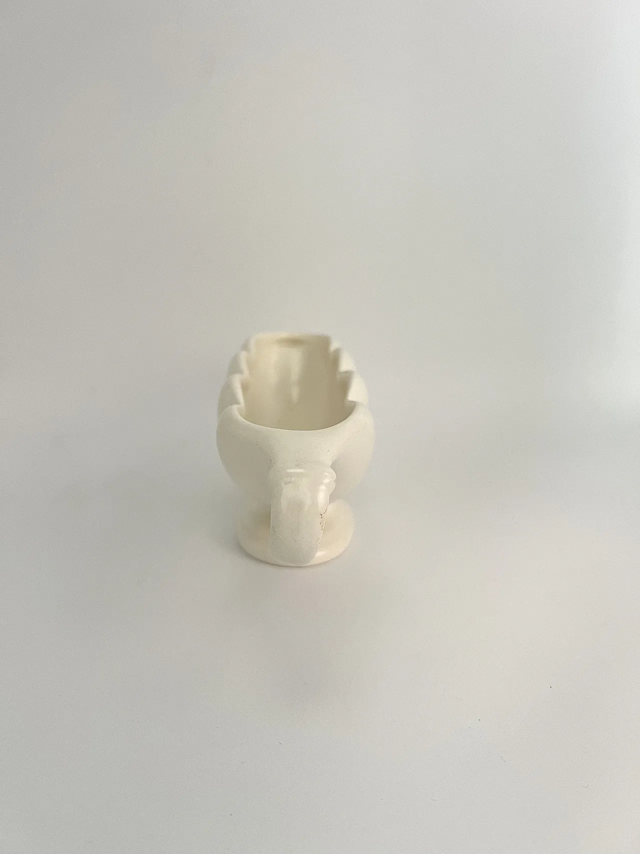 Fulham pottery constance spry mantle vase, 20th century 3