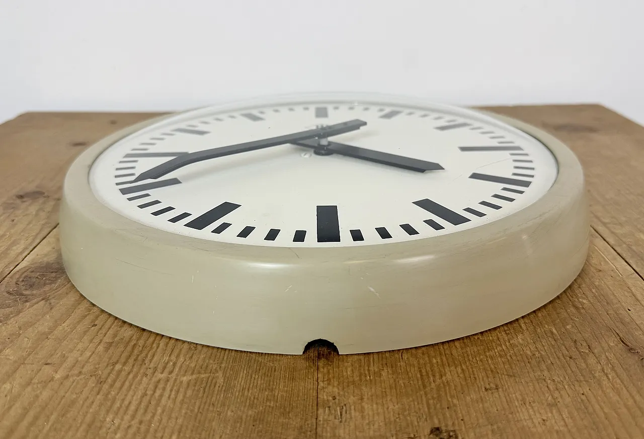 Industrial Grey Bakelite Wall Clock from TN, 1960s 12