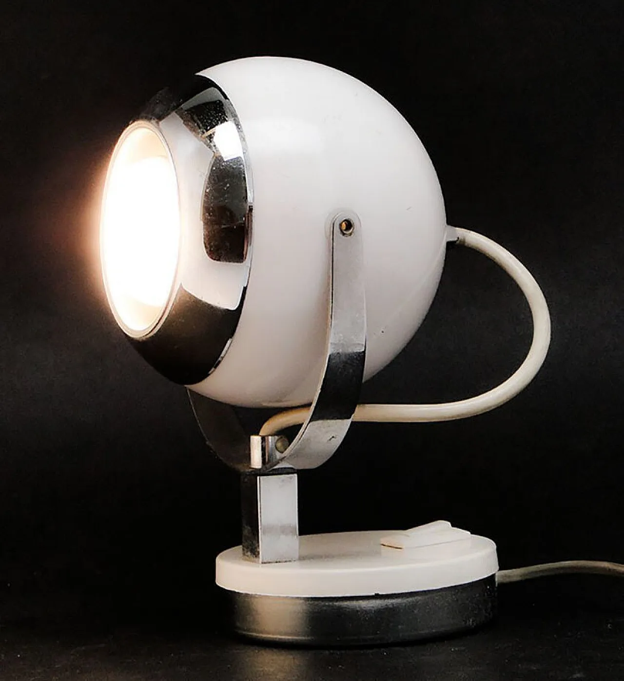 Lampada da comodino postmoderna polacca in vetro e metallo, anni '80 3