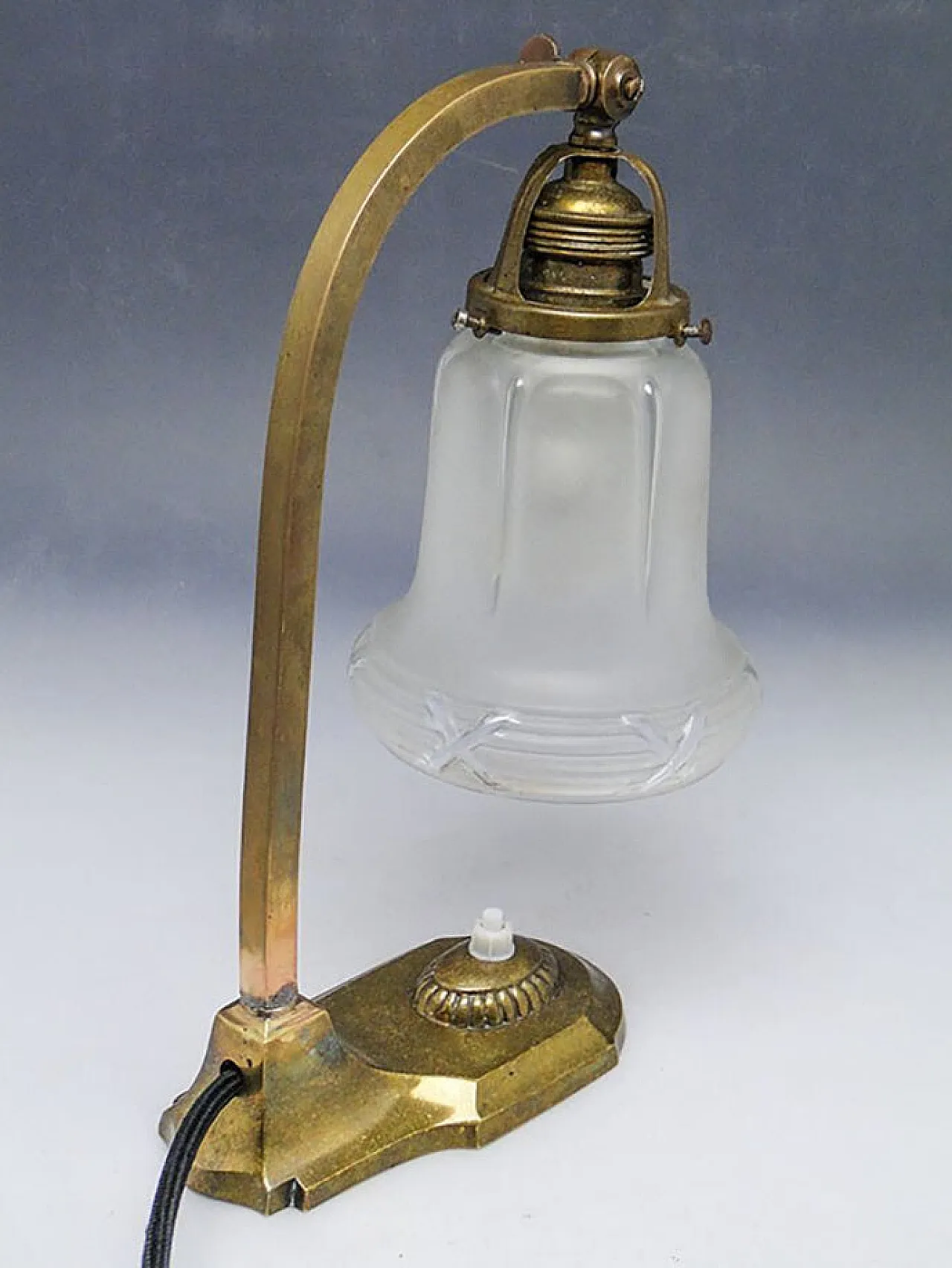 Lampada da notte Art Nouveau in vetro e metallo, Germania, primi del Novecento. 5