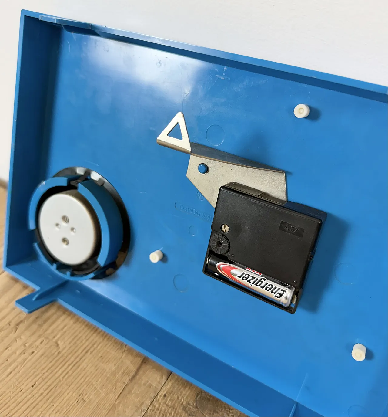 Kitchen wall clock from Weimar, 1970s 18