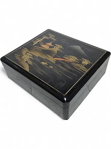 Japanese lacquerware box, 1920s