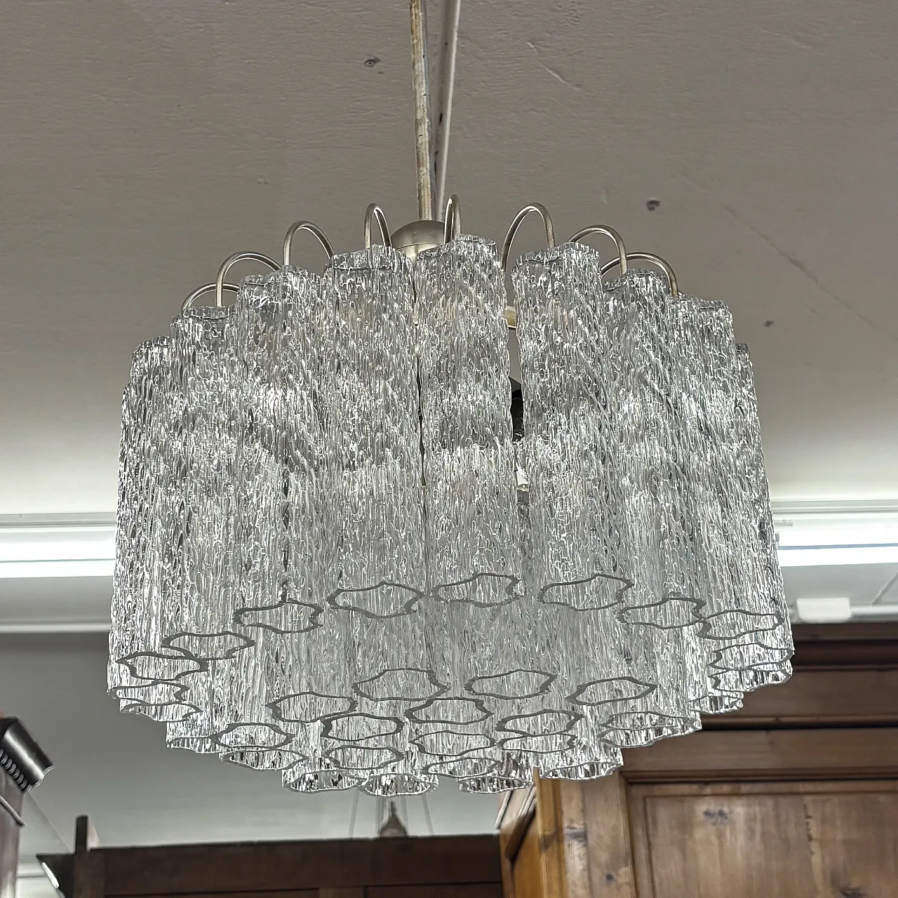 Venini chandelier with 50 glasses and 3 lights, 70s 1
