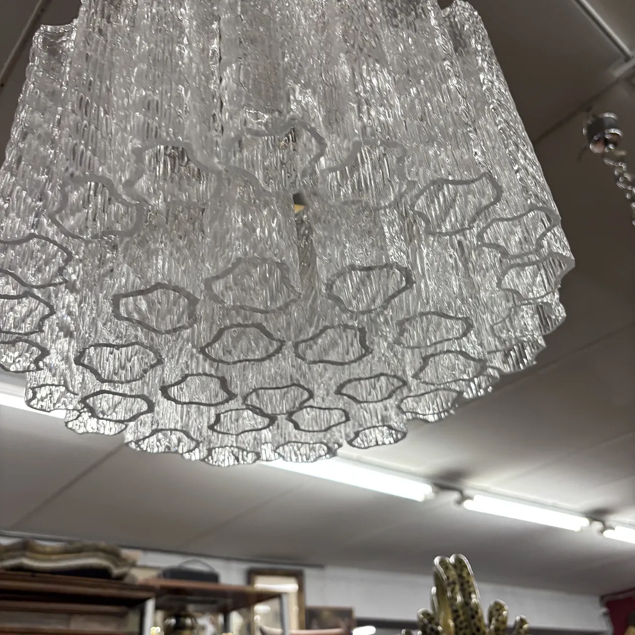 Venini chandelier with 50 glasses and 3 lights, 70s 3