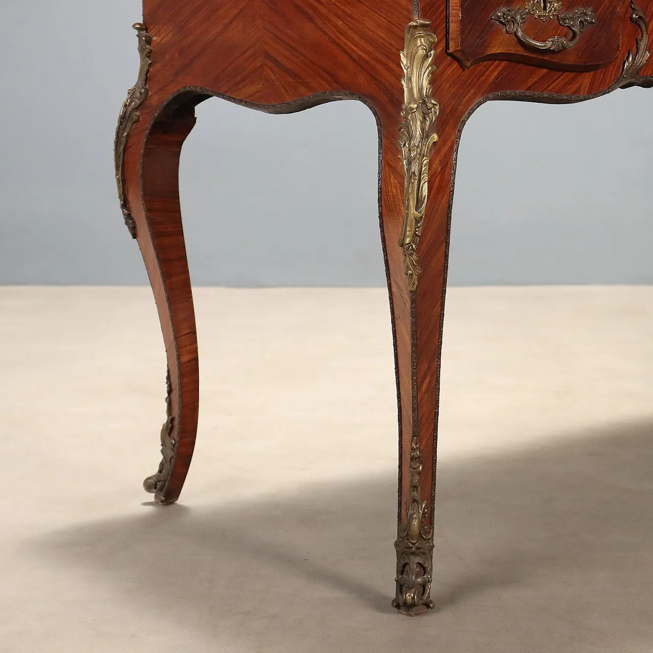 Napoleon III style desk in bois de rose, 19th century 8