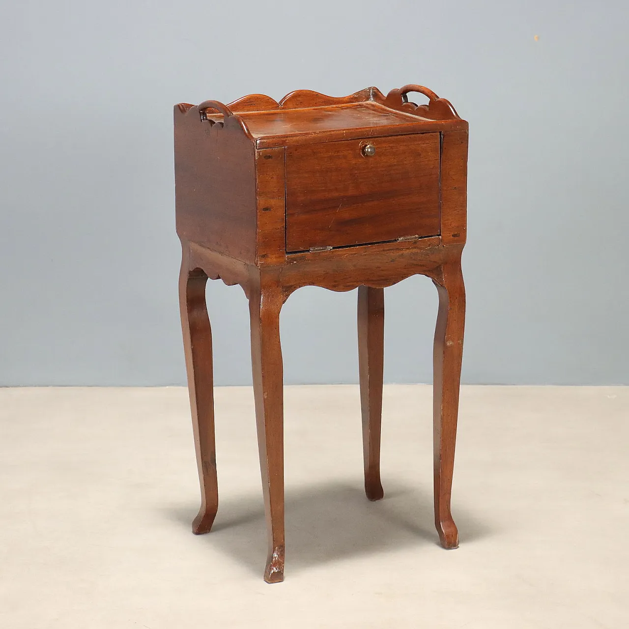 Walnut bedside table, late 19th century 1