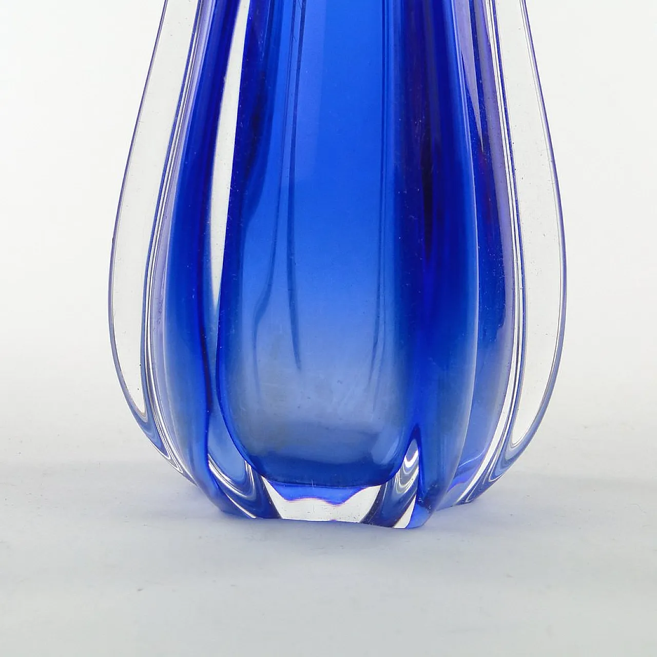 Vaso in vetro di Murano italiano, metà del XX secolo, anni '50. 2