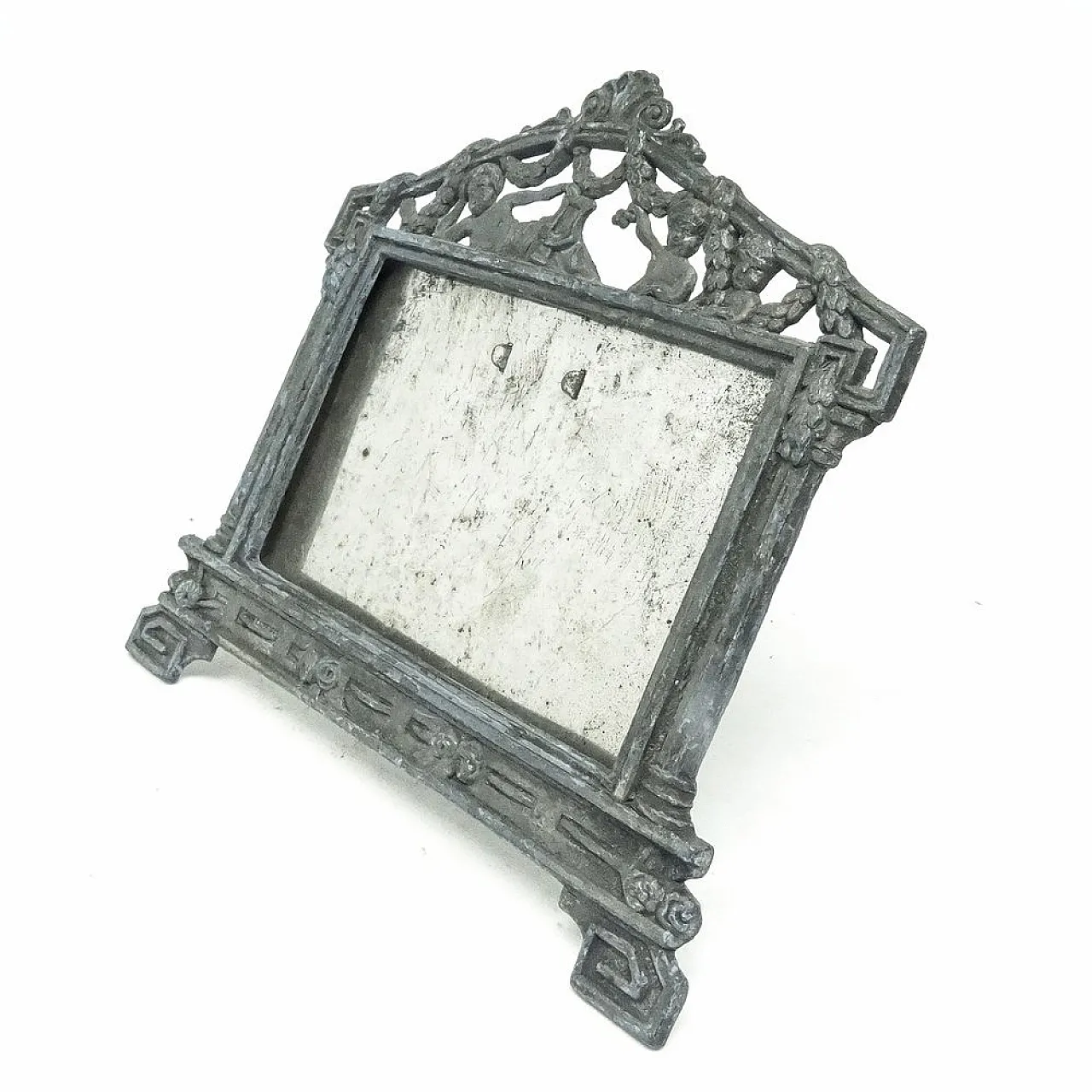 Cornice in stile Art Nouveau, ex Impero austro-ungarico, anni 1890. 1