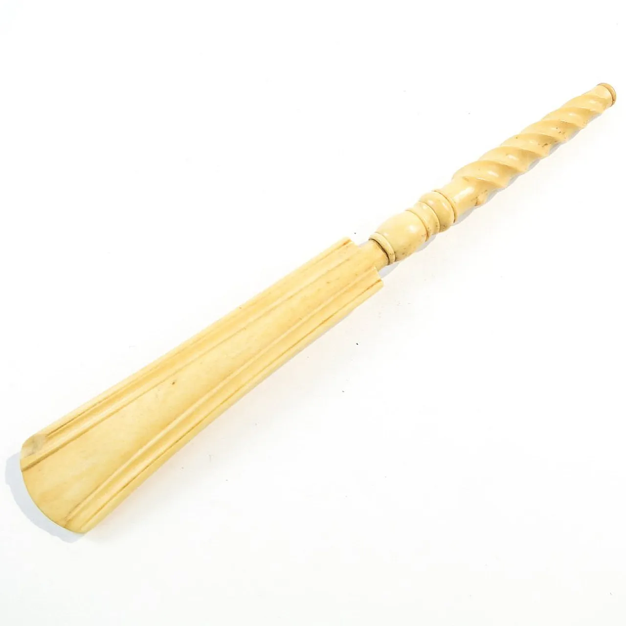 Art Nouveau shoe horn, 20th century 1