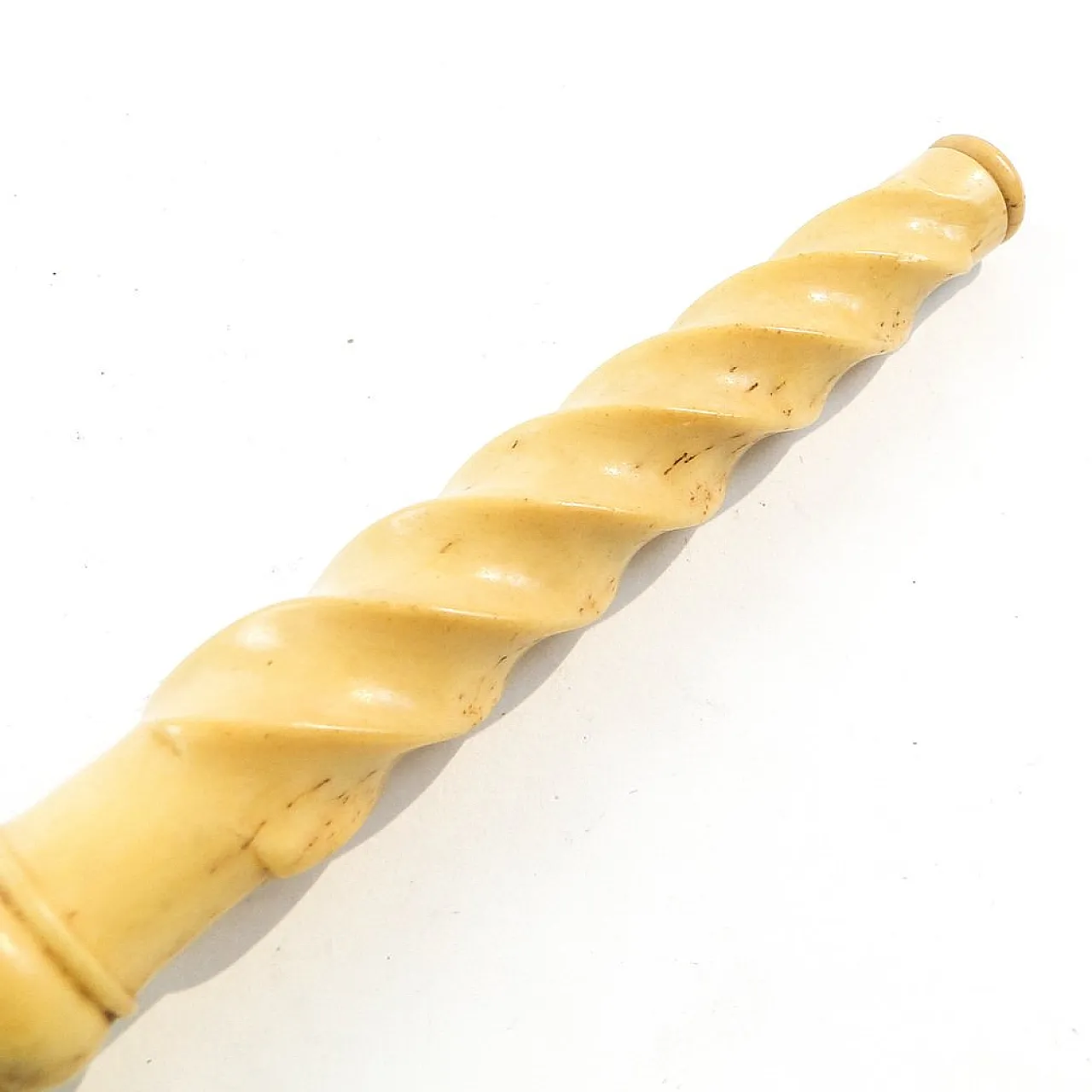 Art Nouveau shoe horn, 20th century 7