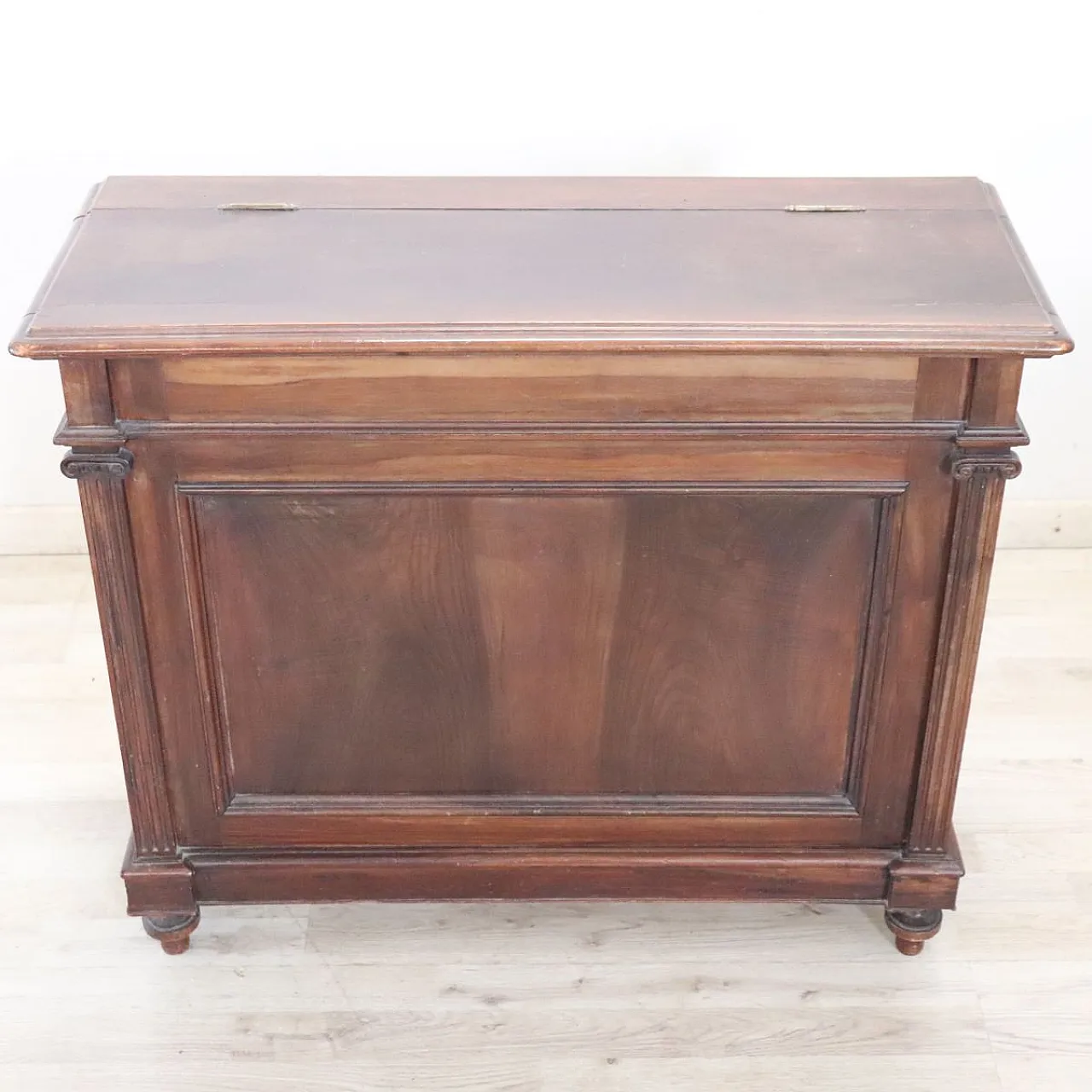 Walnut firewood storage cabinet, 19th century 3