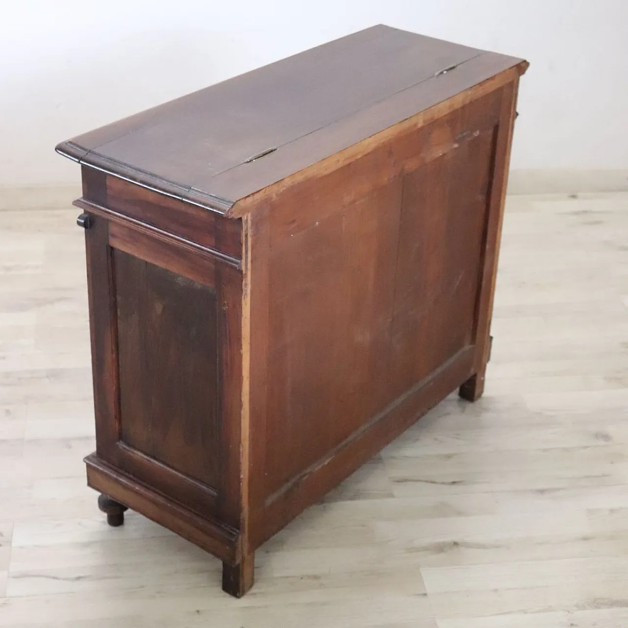 Walnut firewood storage cabinet, 19th century 10