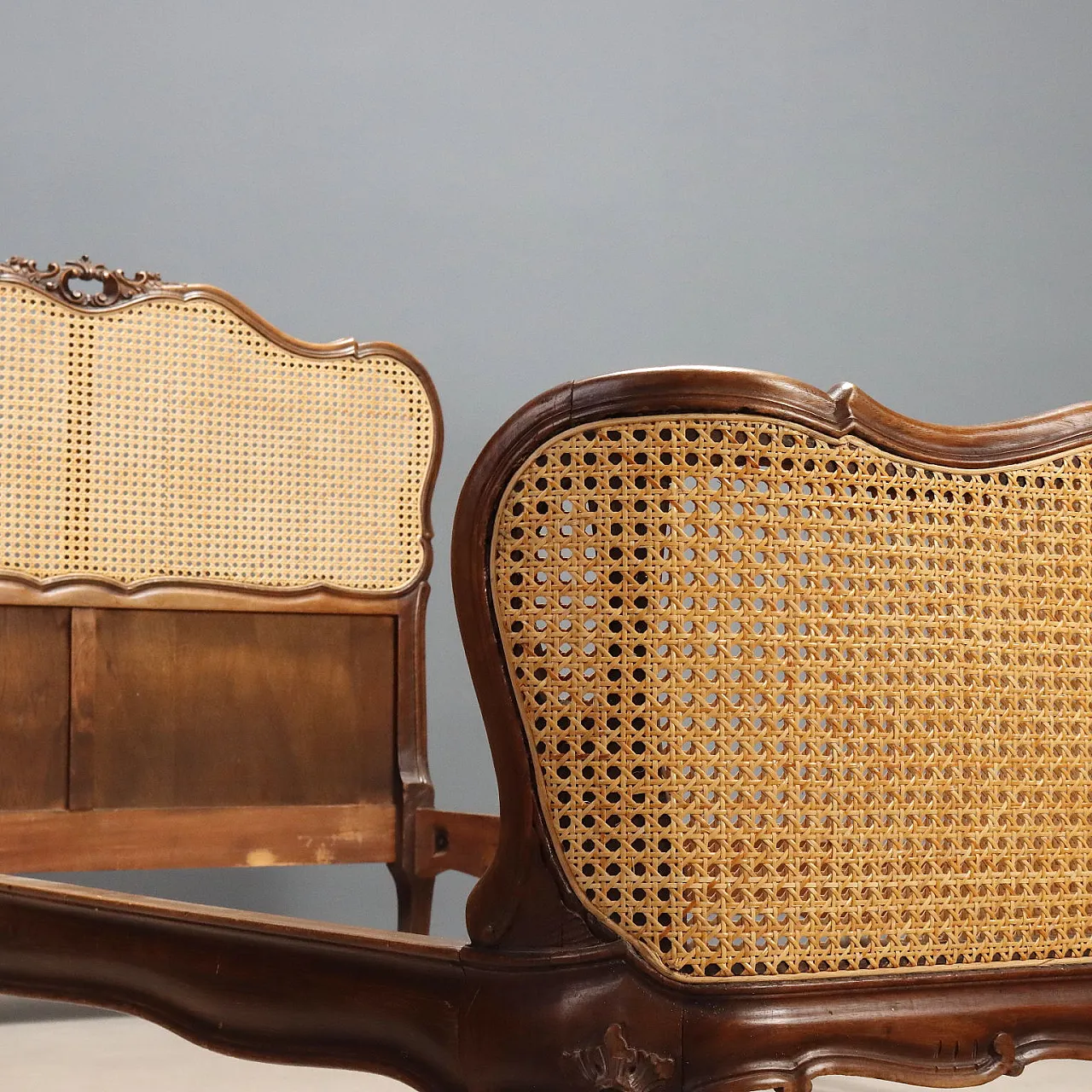 Letto singolo in stile Barocchetto in noce, '900 4