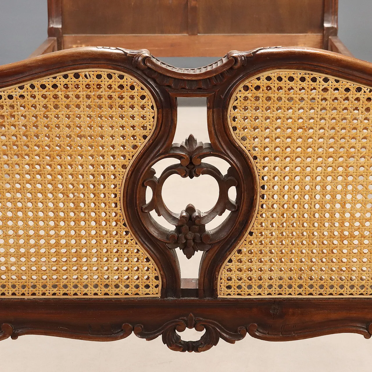 Letto singolo in stile Barocchetto in noce, '900 6