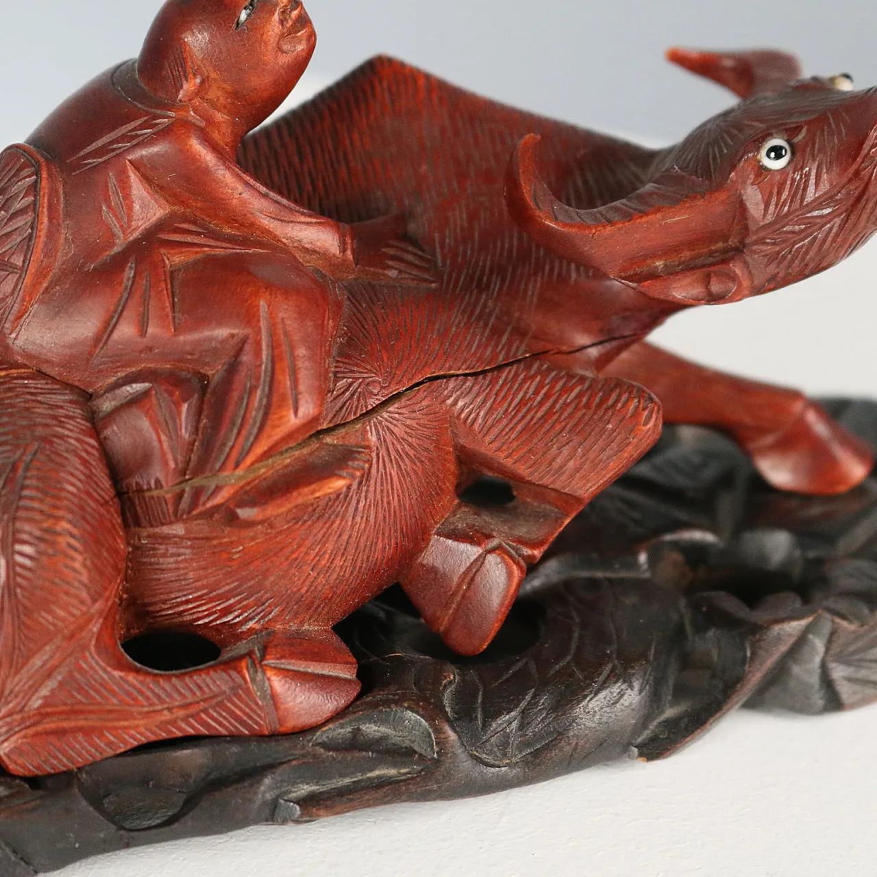 Child and Buffalo wooden sculpture, 20th century 7