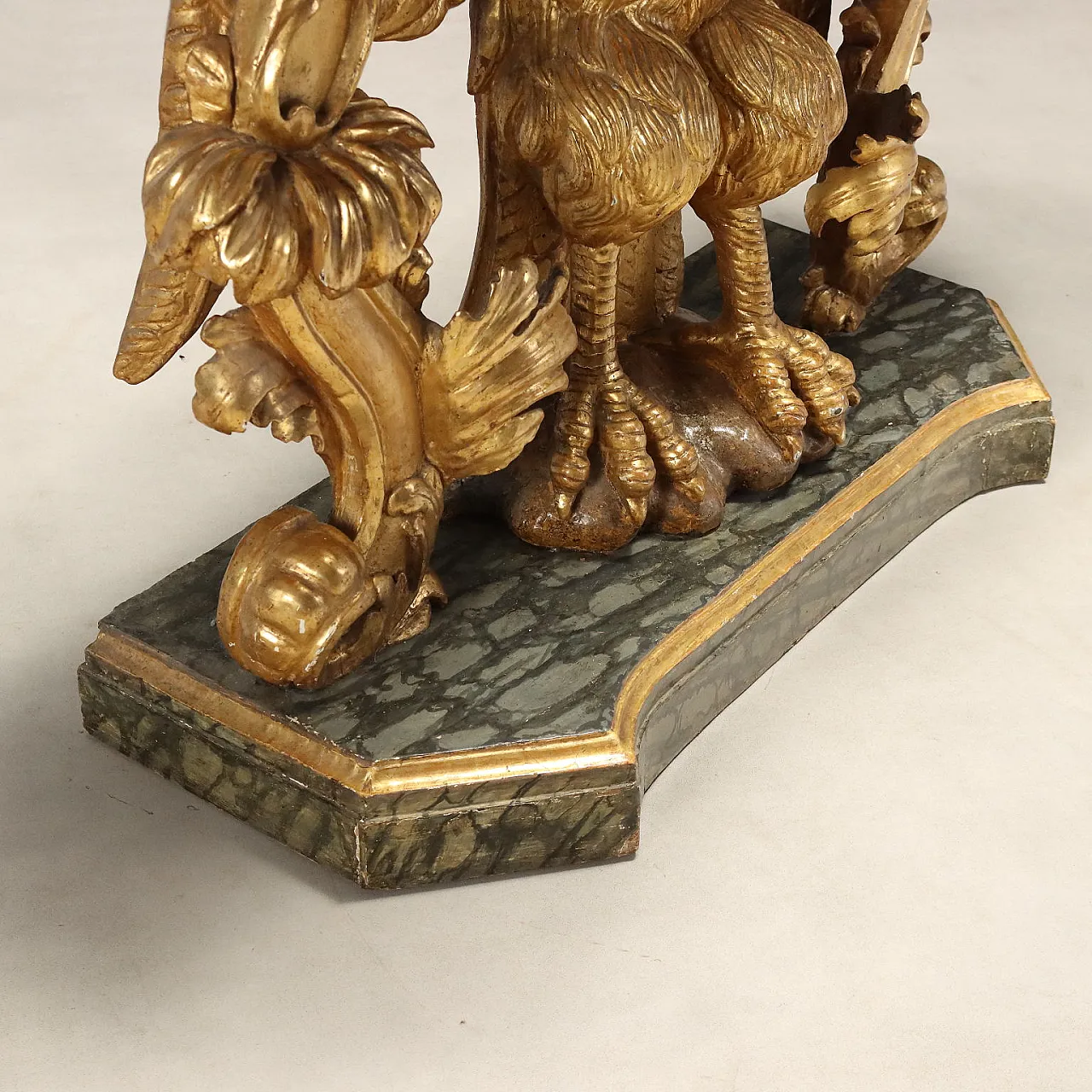 Baroque console in carved and gilded wood, 18th century 9