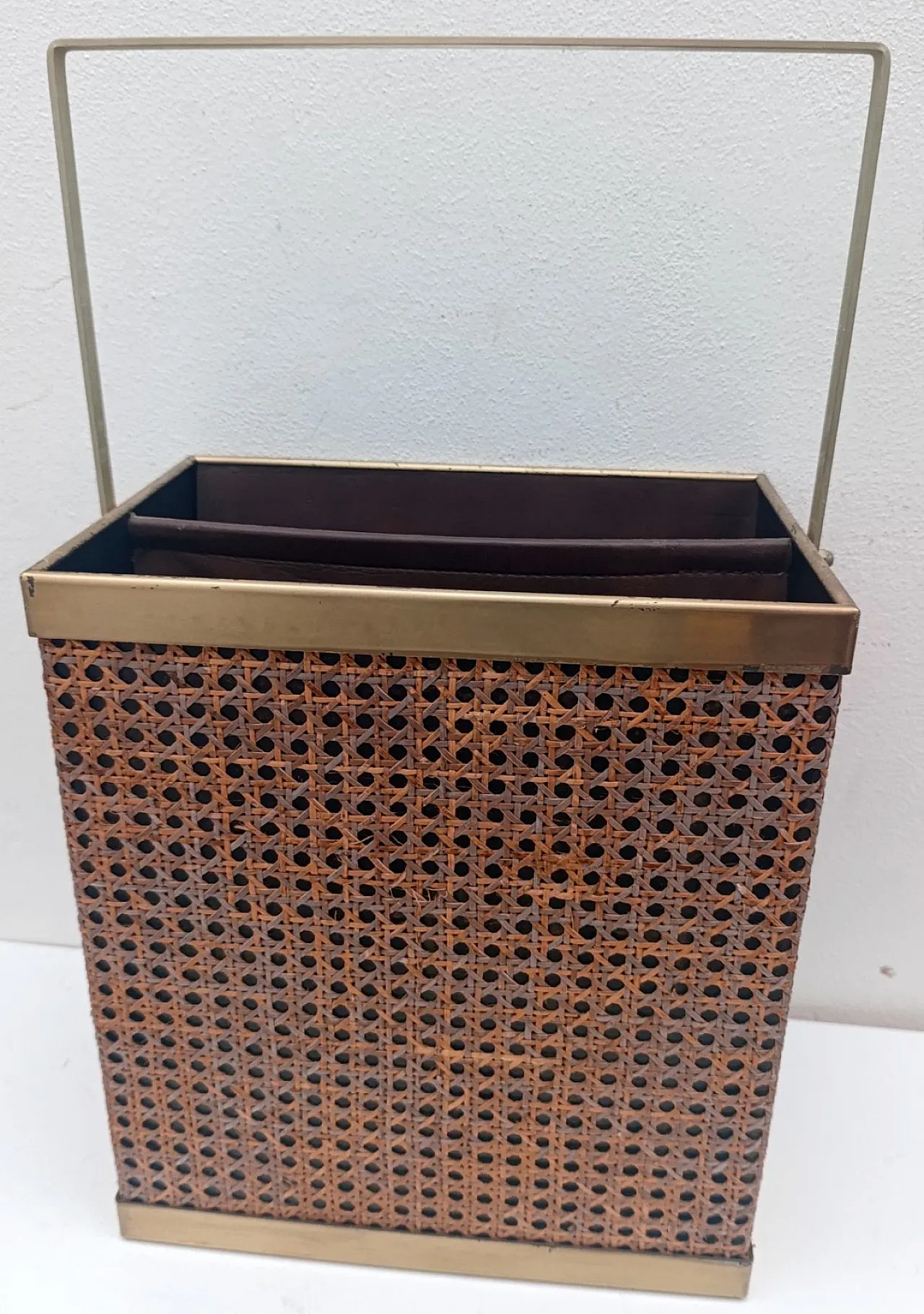 Magazine rack in Vienna straw and brass, 1980s 1