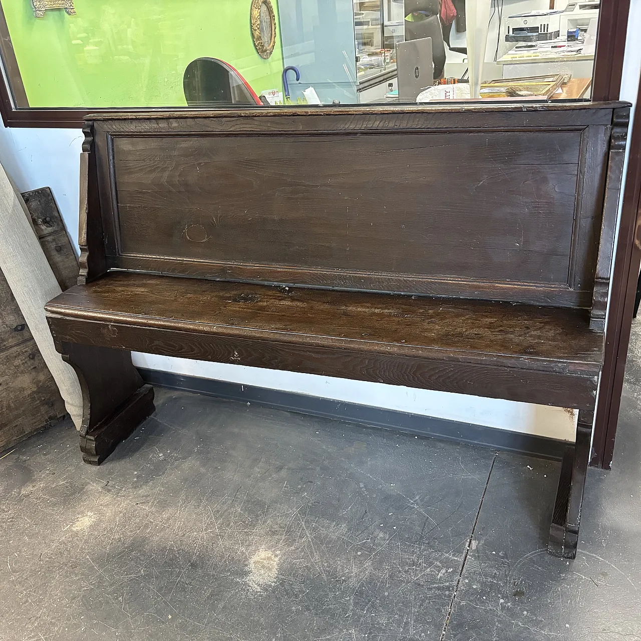 Umbrian chestnut bench, 18th century 2