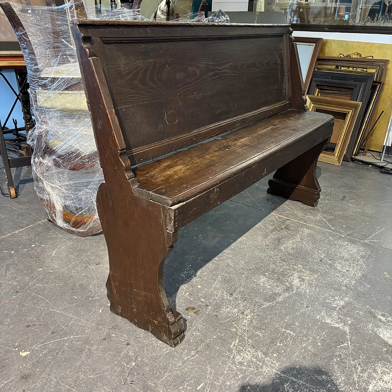 Umbrian chestnut bench, 18th century 4