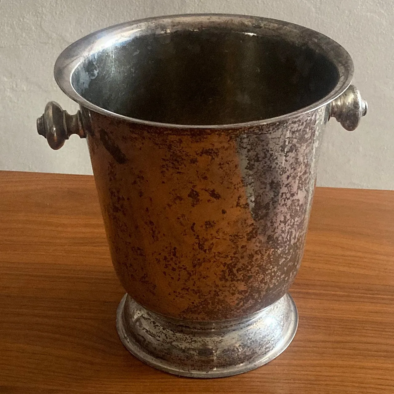 Silver plated champagne bucket, 1960s 1