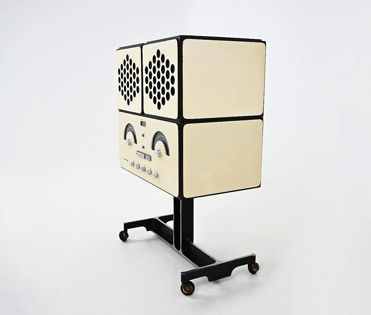 Radio RR-126 di P.G. e A. Castiglioni per Brionvega, anni '60 6