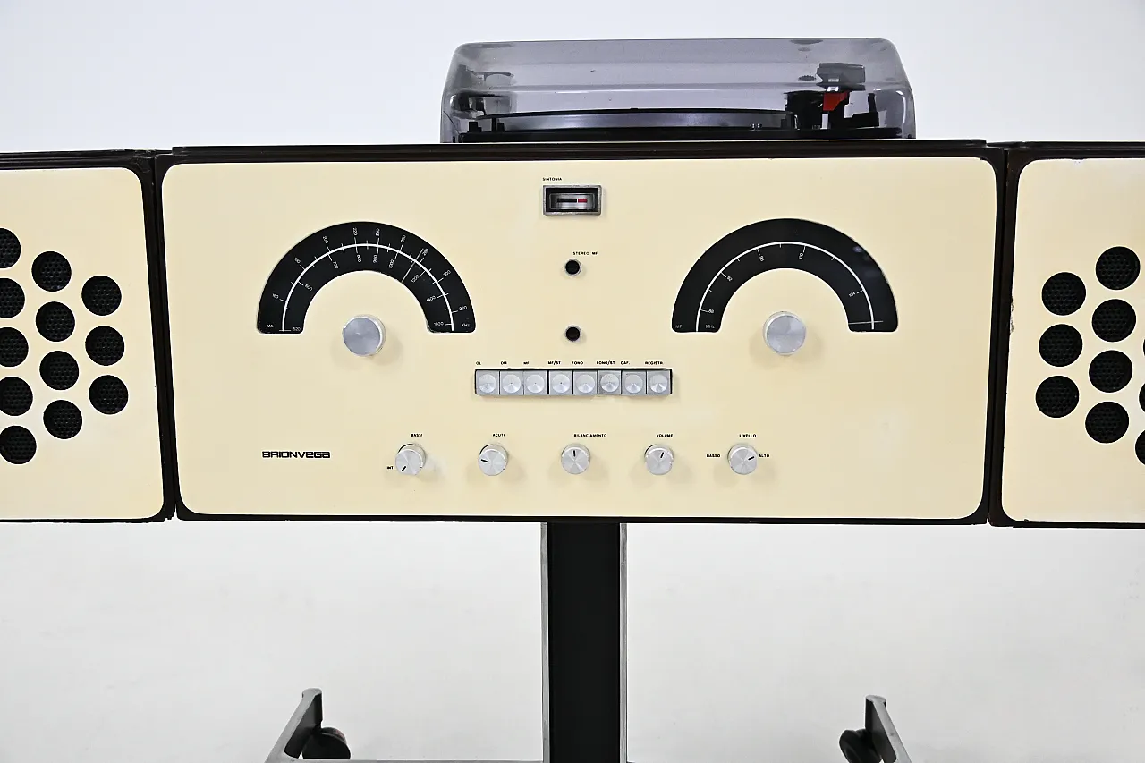 Radio RR-126 di P.G. e A. Castiglioni per Brionvega, anni '60 9