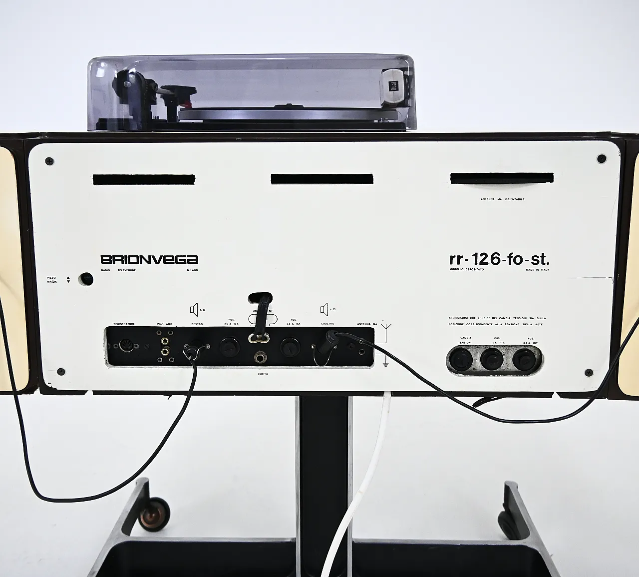 Radio RR-126 di P.G. e A. Castiglioni per Brionvega, anni '60 10