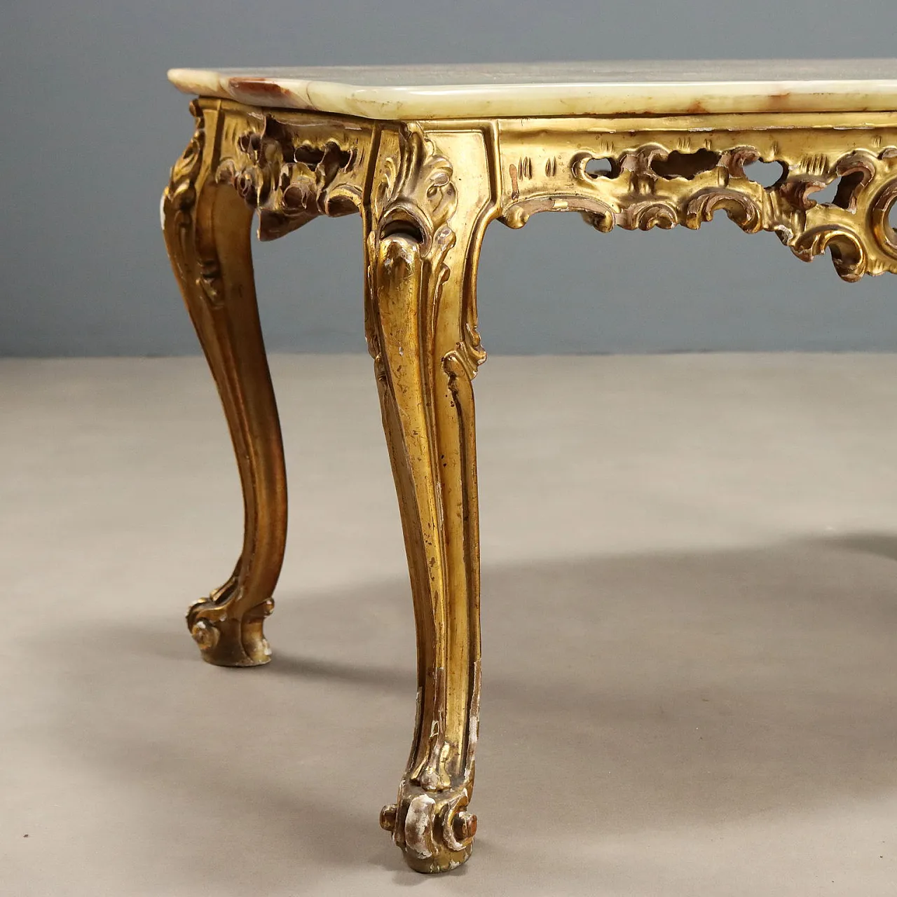 Baroque style coffee table with alabaster top, early 20th century 3