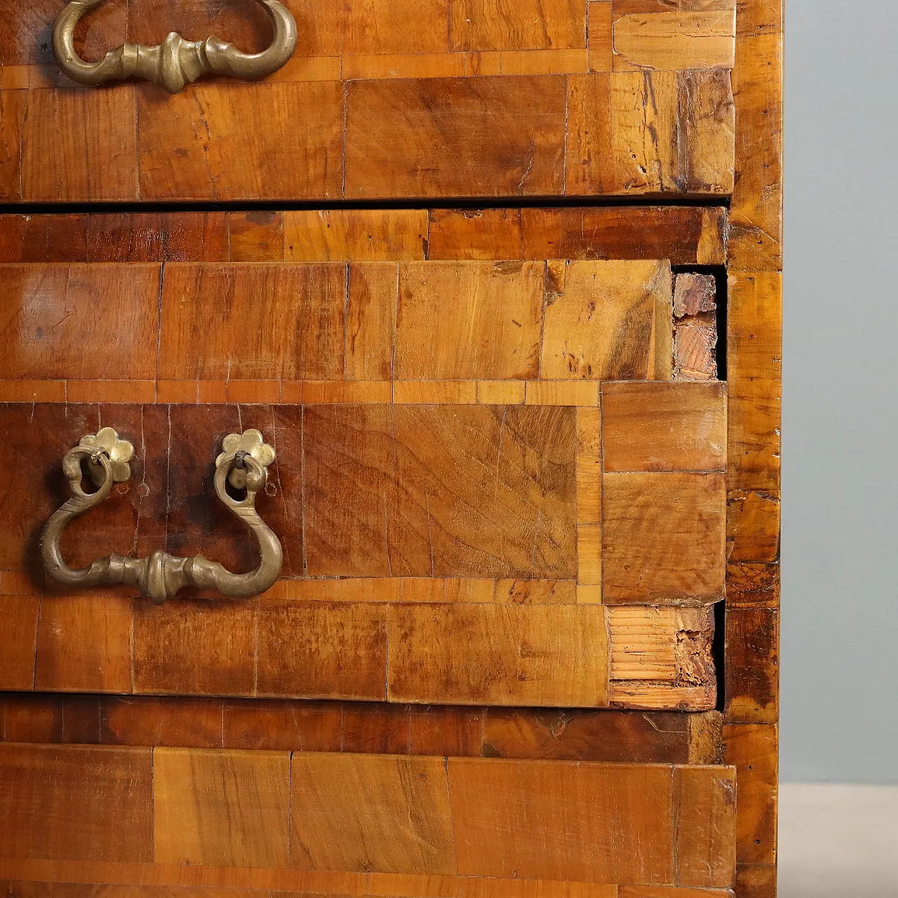 Walnut flap, 18th century 9