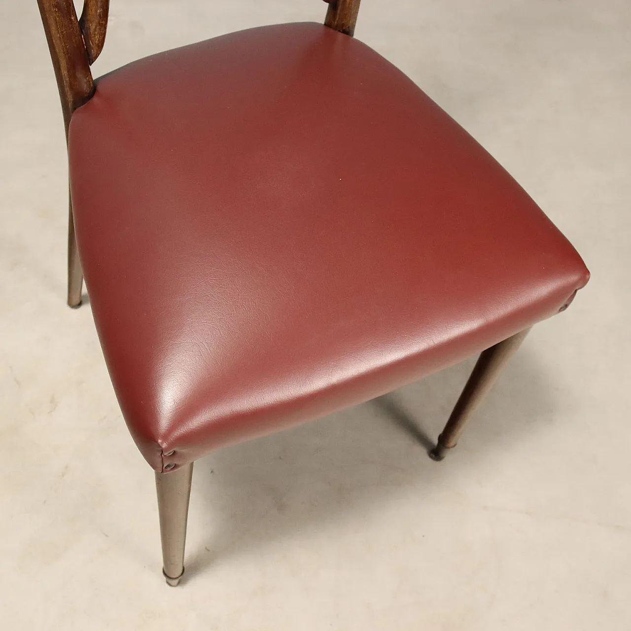 6 Chairs with bordeaux seat, 1950s 7
