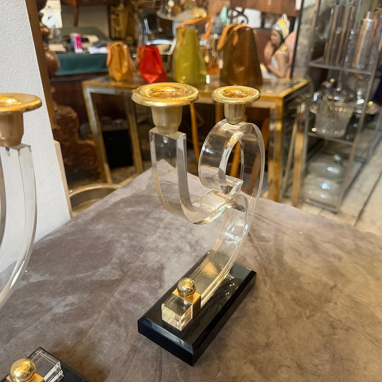 Pair of Mid-Century Modern lucite and brass candlesticks, 1970s 13