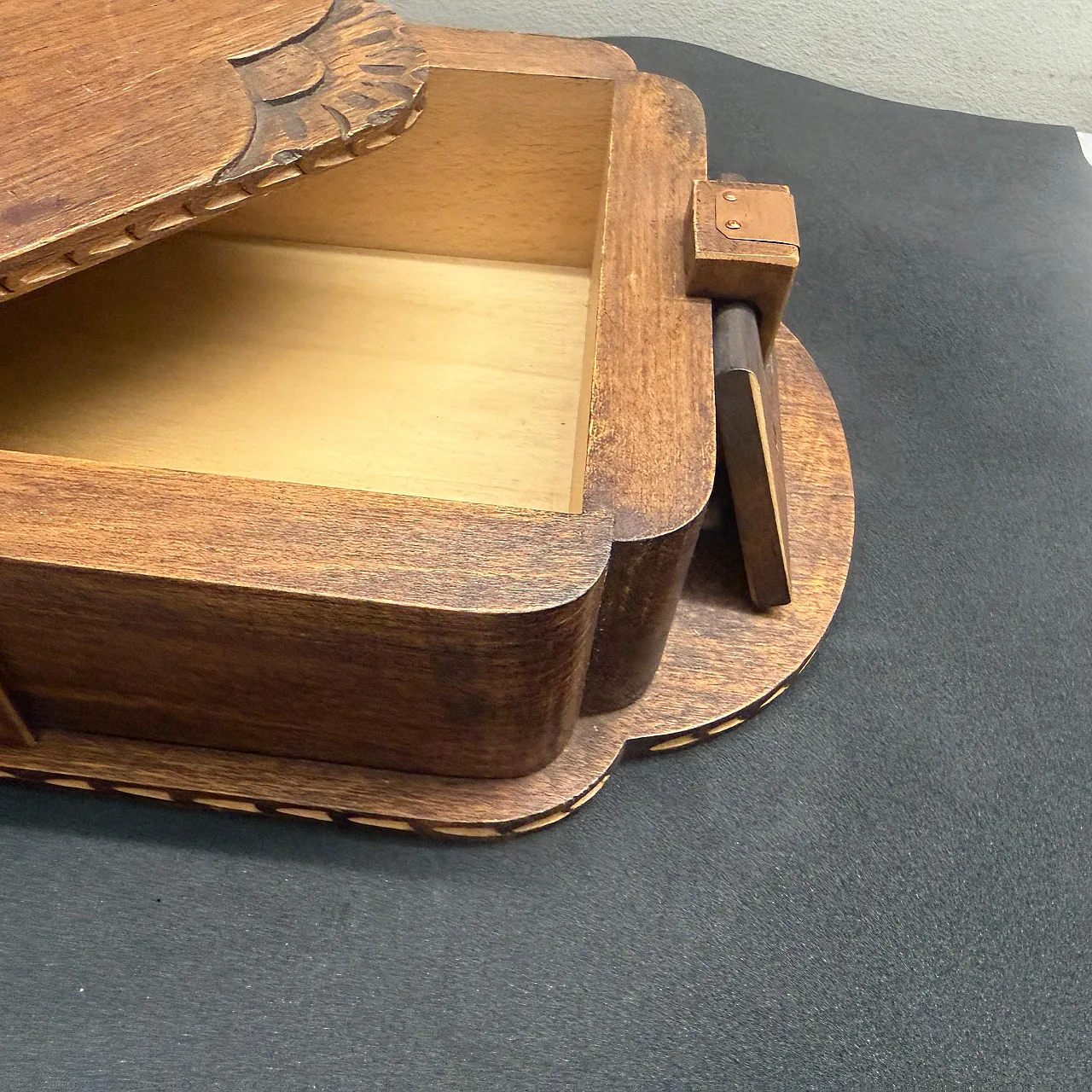 Art Deco hand-carved oak, maple wood and brass huge box, 1930s 5
